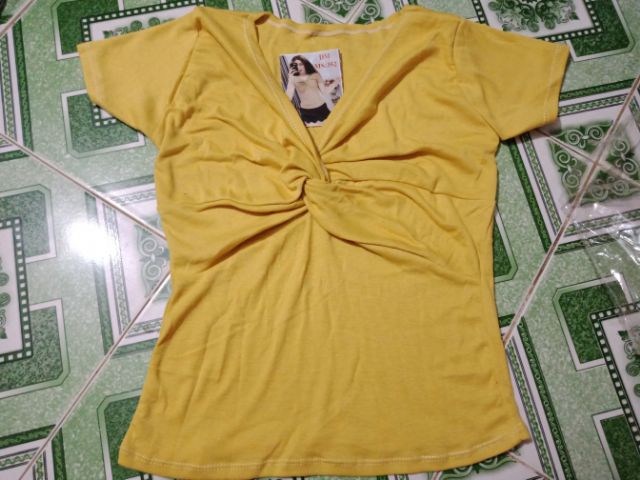 Áo len gân tay ngắn