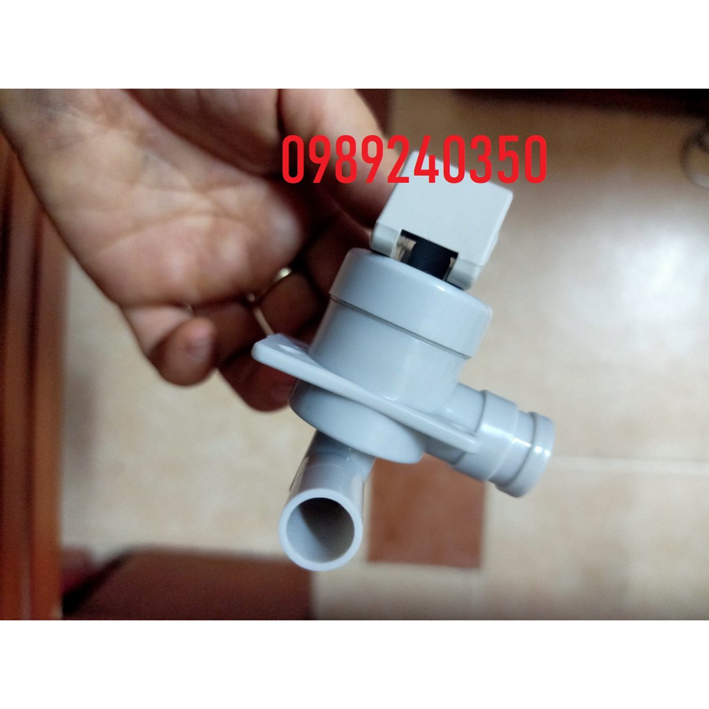 Vòi cây nước nóng lạnh bên nóng