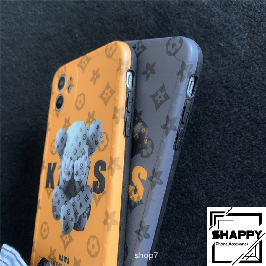Ốp Lưng IPhone Kaws What Party Dẻo Viền Vuông Các Dòng 7Plus/8Plus/X/XS/XsMax/11/11ProMax/12ProMax [Shappy Shop]