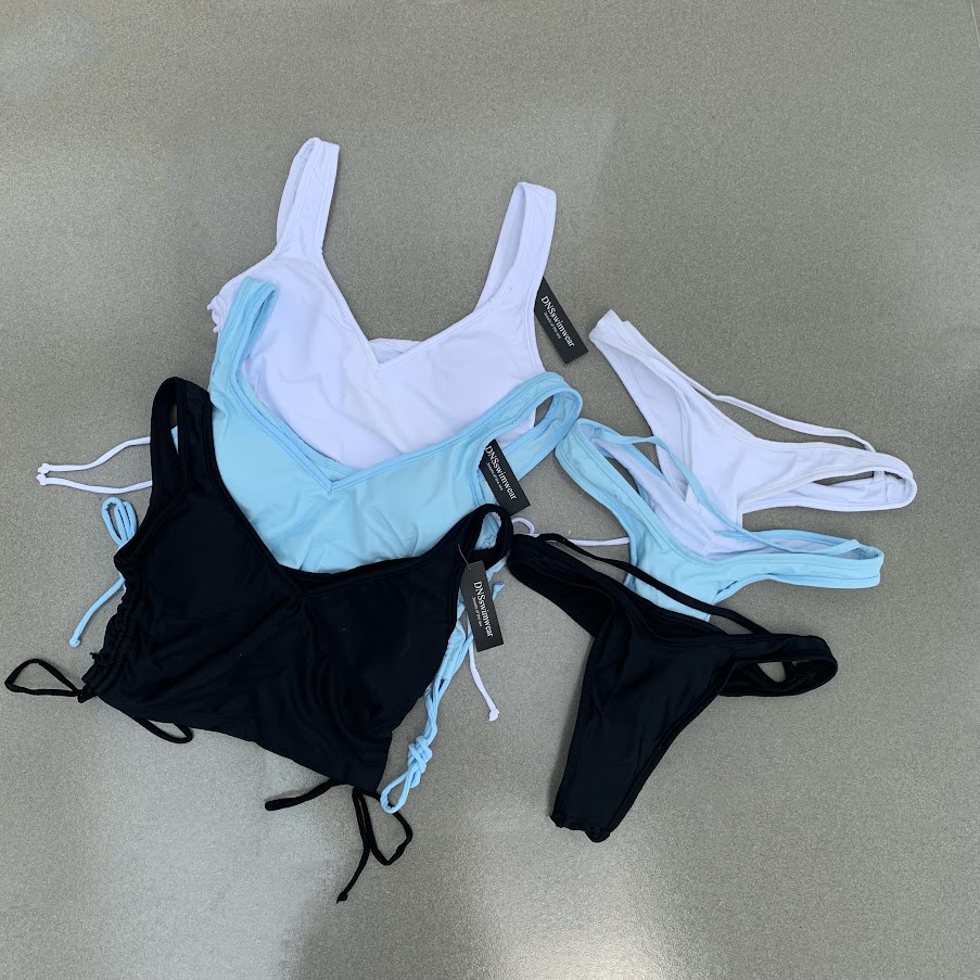 bikini khoét hông (Dazzy)