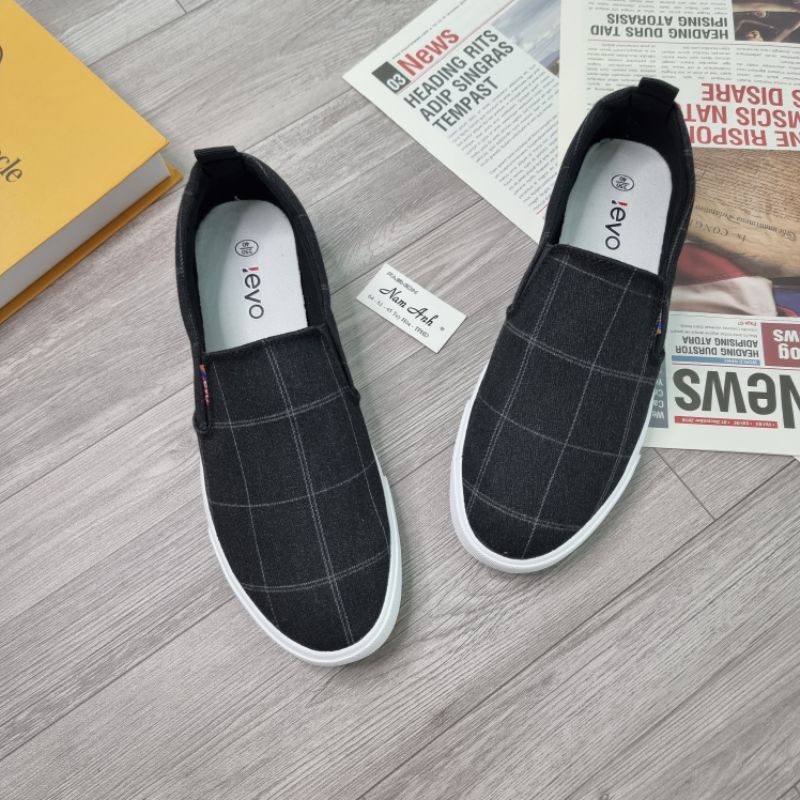 Giày lười vải slip on nam Levo