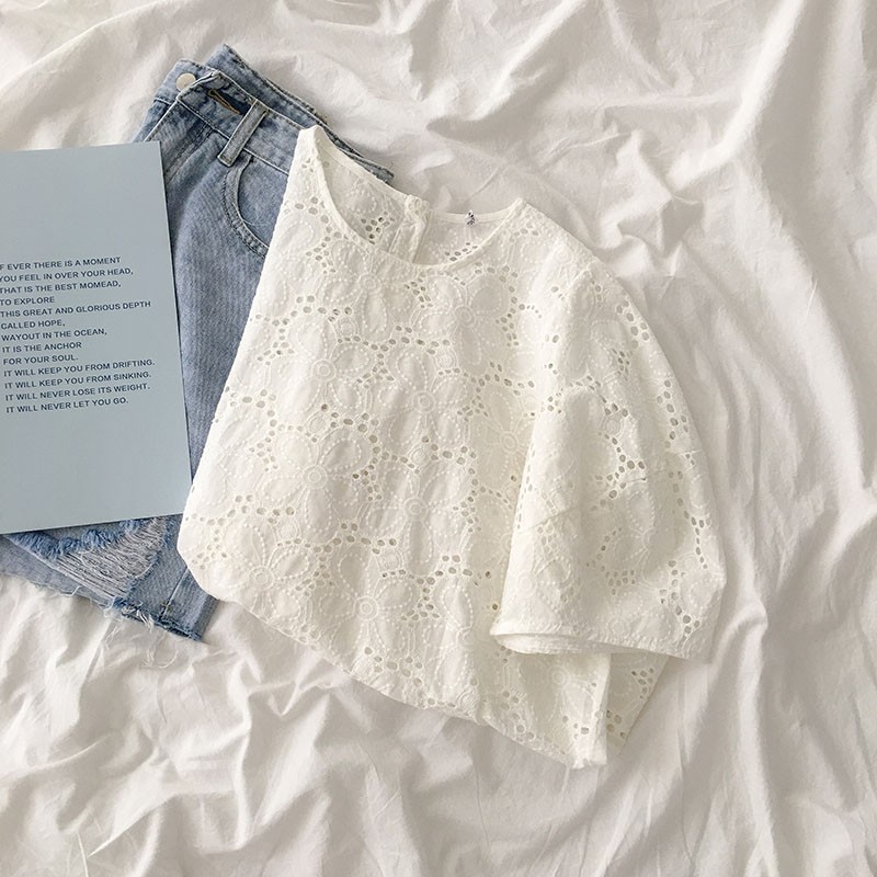 Áo ren cổ tròn tay ngắn