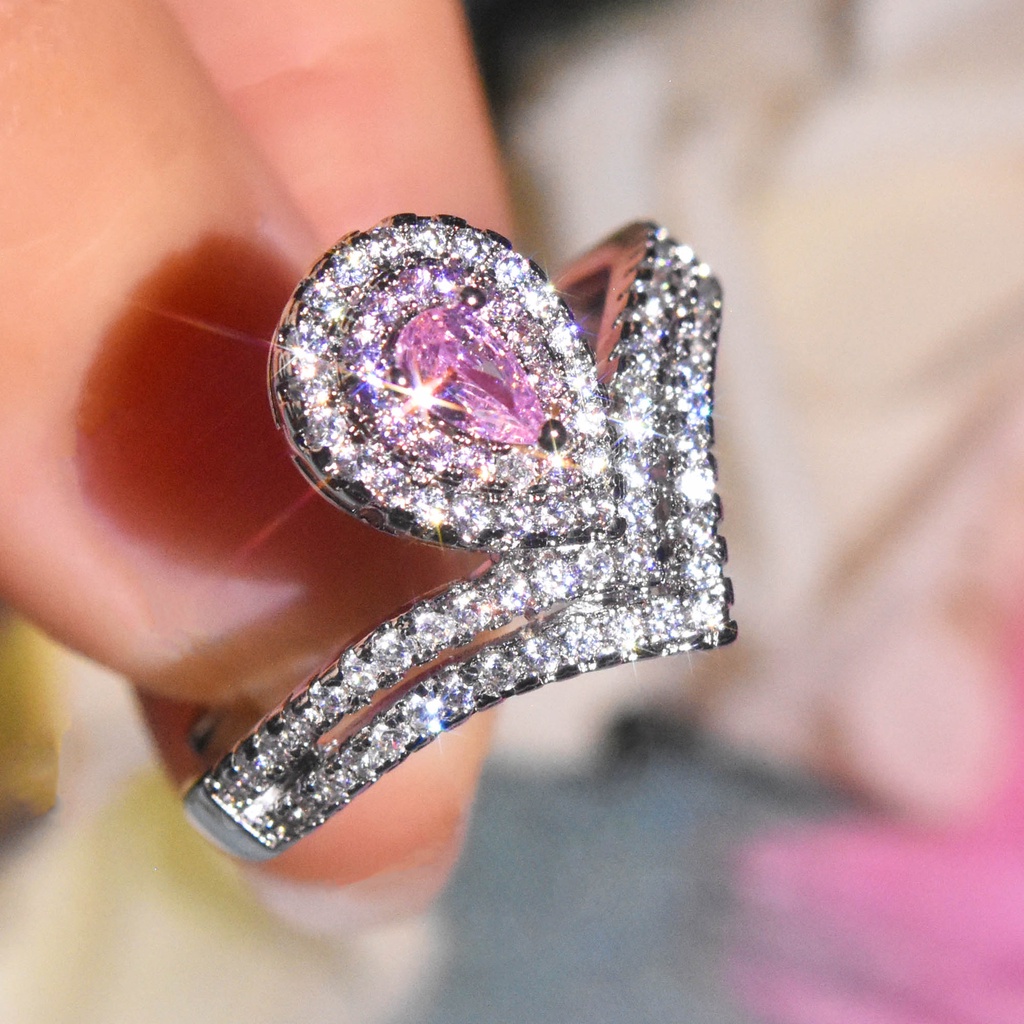 Nhẫn Khảm Đá Kim Cương Màu Hồng Nhập Khẩu Từ Moissanite Pt950-JHS3-A