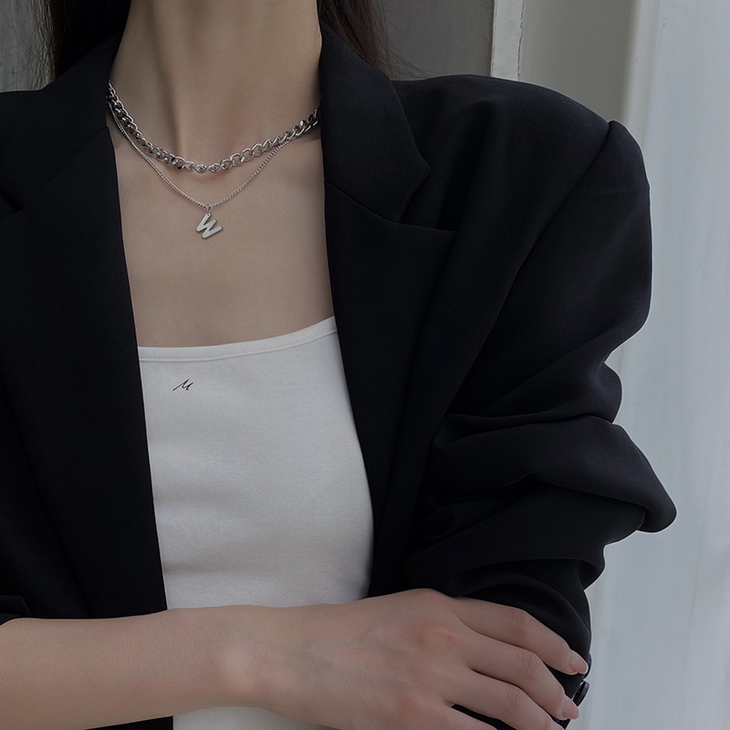 Vòng cổ hai lớp mặt chữ W phong cách cá tính