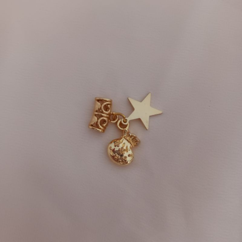 Charm ống lùa ngôi sao tài lộc cao cấp xâu vòng chặn hạt không đen không bay màu