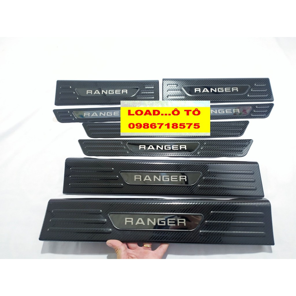 Ốp Bậc Cửa, Nẹp Bước Chân Xe Ford Ranger 2022-2016 Hàng Vân Carbon Cao Cấp Có Chữ Bóng Ranger