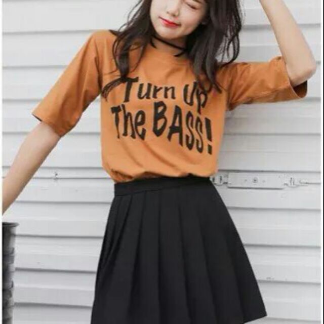 Áo thun tay lỡ - turn up the bass-59k. 59k