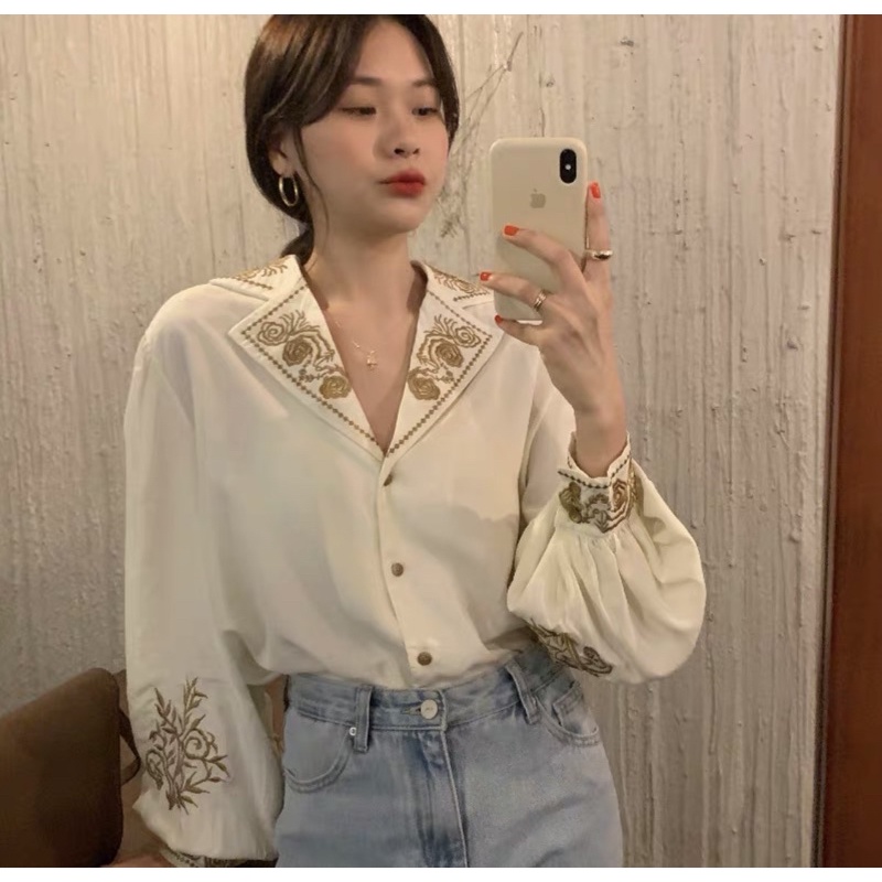 Áo Sơ Mi Kiểu Thêu Họa Tiết Cổ Vest Phong Cách Hồng Kông Mẫu Mới Nhất Cho Nữ