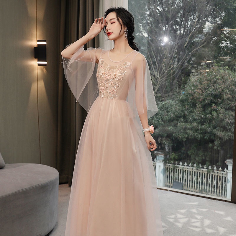 Đầm phù dâu dáng ôm đơn giản thời trang