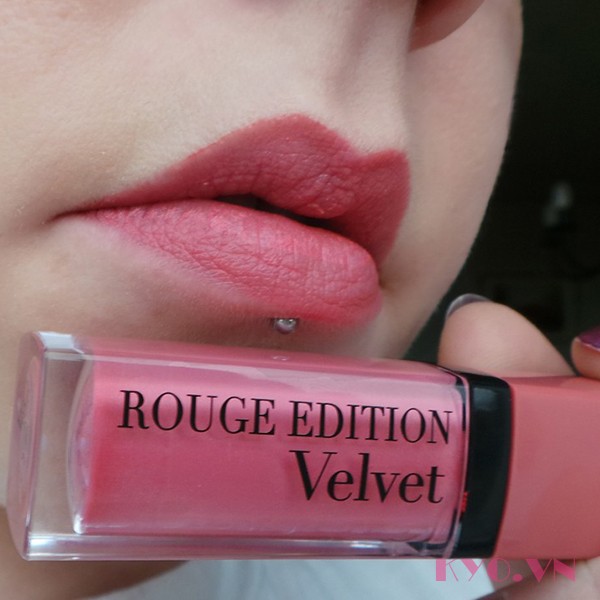 Son kem lì Bourjois Velvet pháp