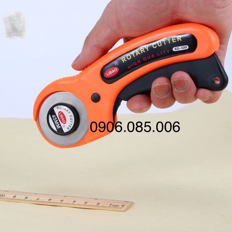 Dao cắt vải tiện lợi loại 1.
