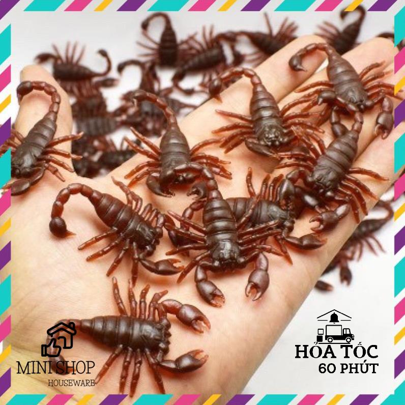 (Xả Xì Trét) (Côn Trùng Giả Bằng Nhựa, Nhìn Như Thật.