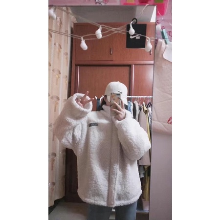 Áo khoác lông cừu 2 lớp - mặc được 2 kiểu tiện lợi & xinh xắn | BigBuy360 - bigbuy360.vn