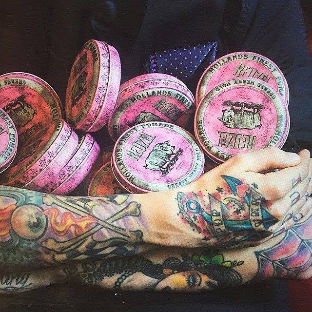 Sáp vuốt tóc Reuzel Pomade