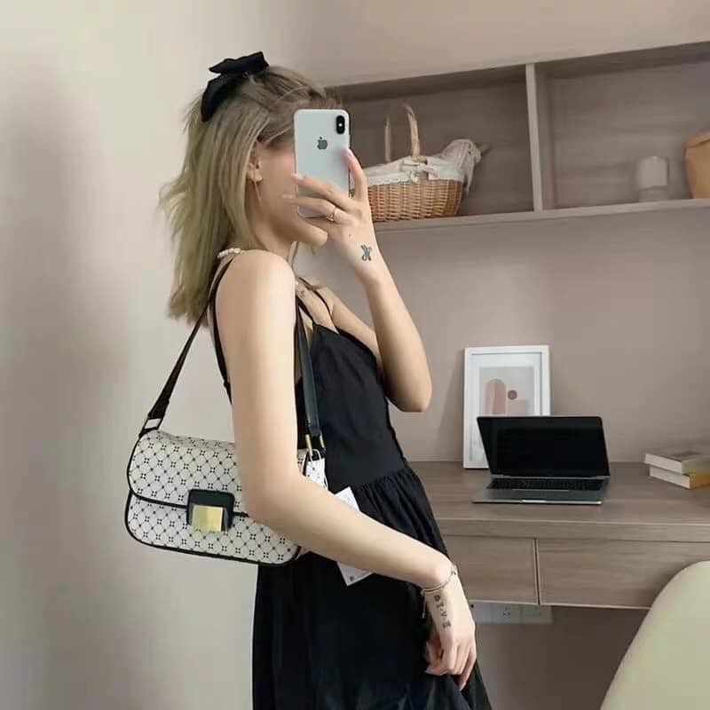 Túi xách zr auth hàng có sẵn