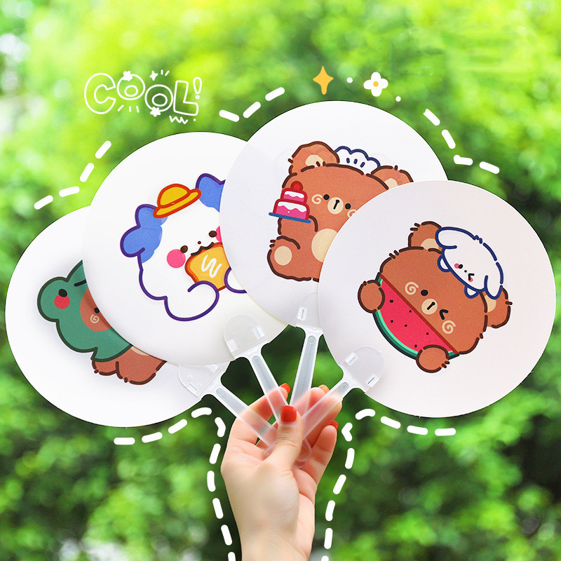 Quạt cầm tay mini họa tiết hoạt hình đáng yêu tiện lợi
