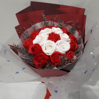 Hoa handmade