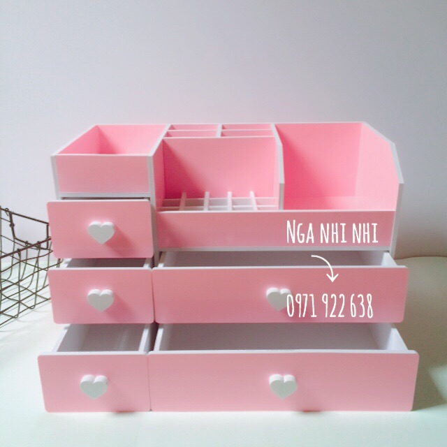 Tủ đựng son, mỹ phẩm, đồ dùng make up