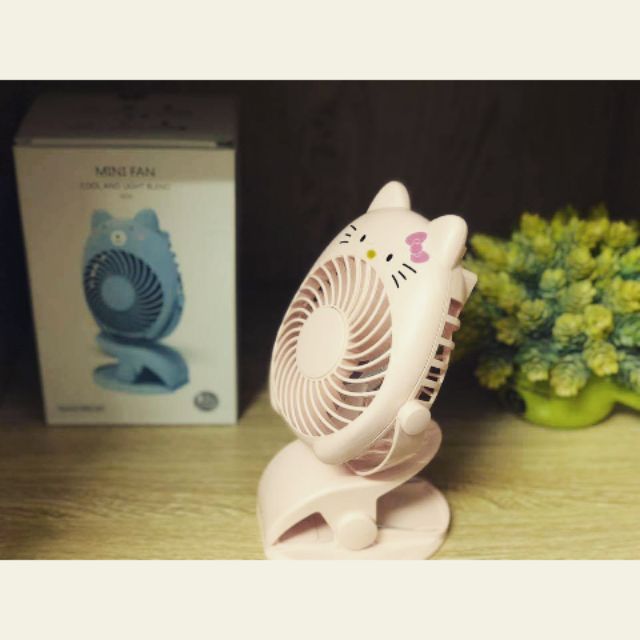 Quạt mini kẹp bàn, gắn tường, kẹp xe đẩy 3 tốc độ có đèn led tự động đổi màu - Q03