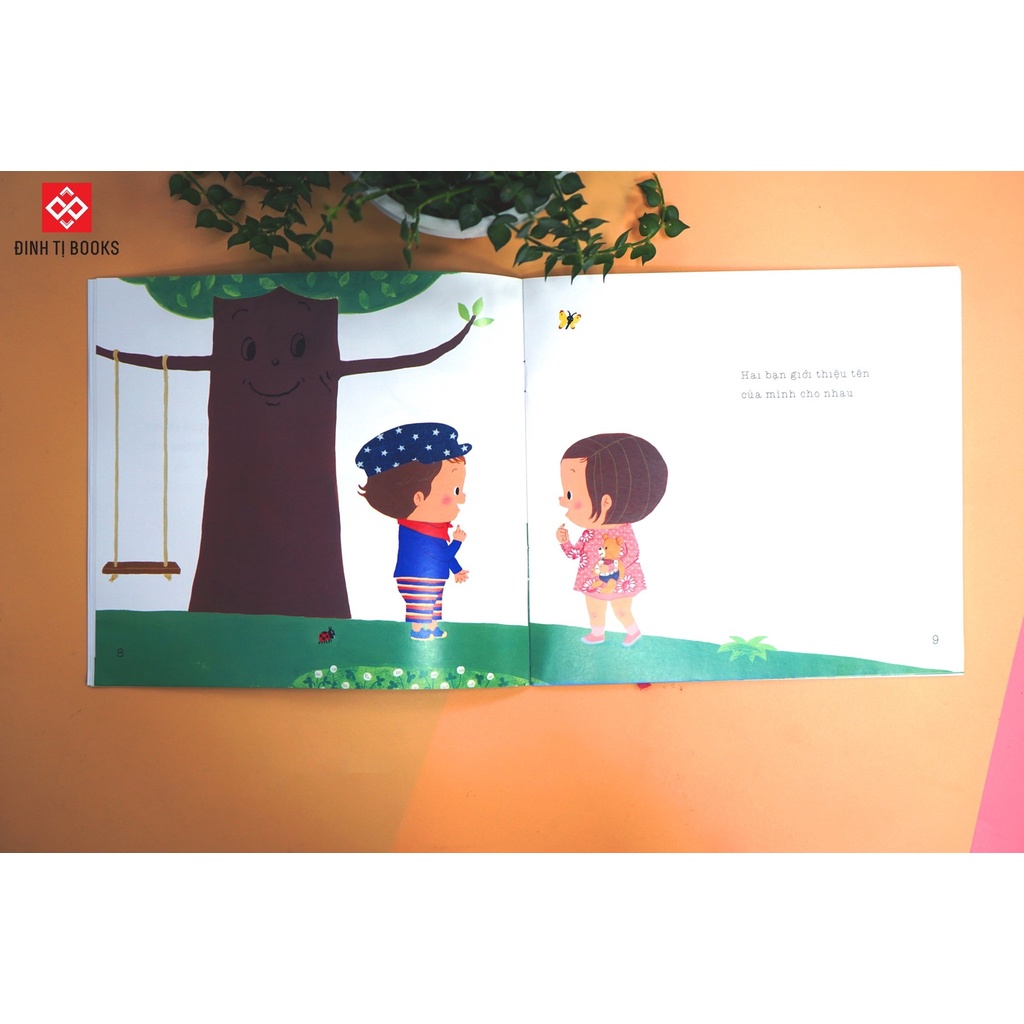 SÁCH - Momo và Ken- Tình bạn của chúng mình, như ánh nắng lung linh
