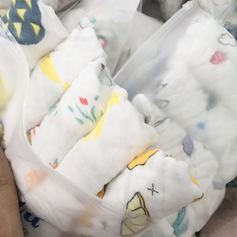 Khăn sữa cho bé cao cấp set 5 khăn lau mặt sợi tre cho bé sơ sinh 6 lớp - bebefamilyshop