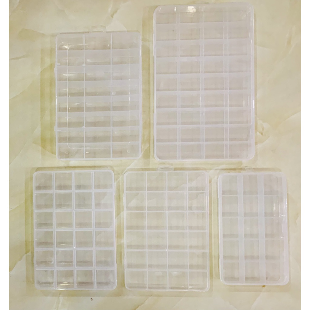 Hộp Đựng Nhiều Ngăn Trong Suốt vô cùng tiện lợi với nhiều kích thước khác nhau