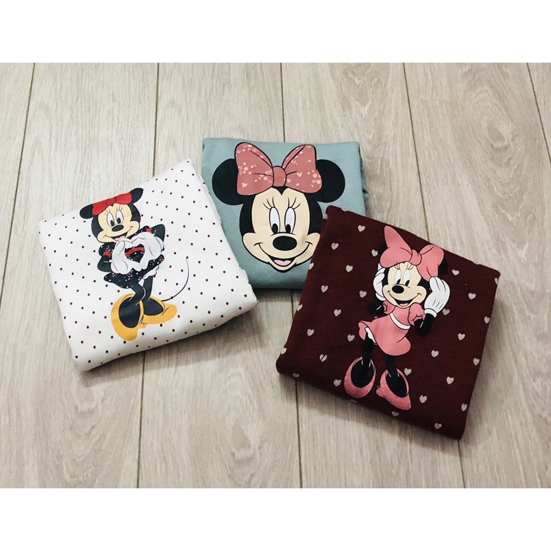 Áo nỉ hoạ tiết Micky cho bé