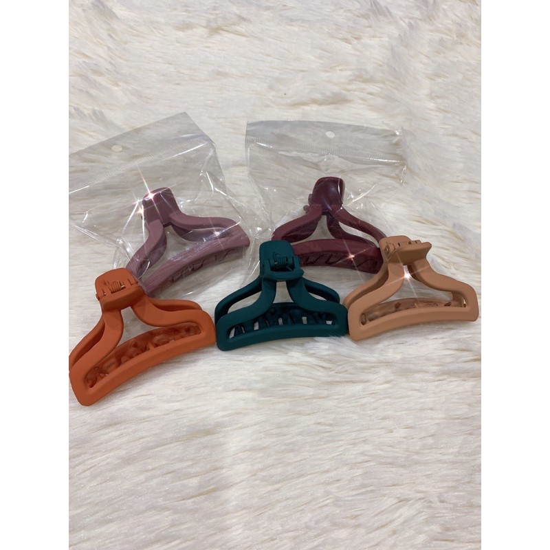 KẸP TÓC CÀNG CUA HOT TREND STYLE HQ