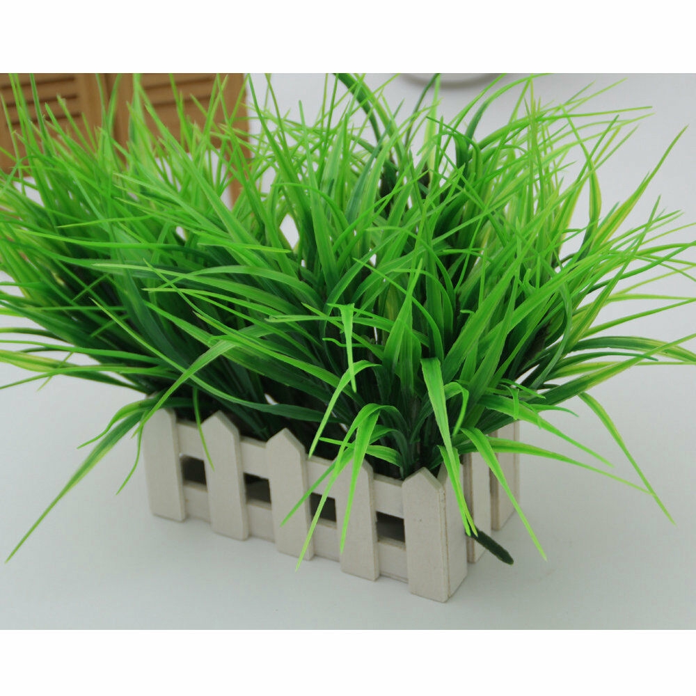 Cỏ nhựa nhân tạo trang trí văn phòng