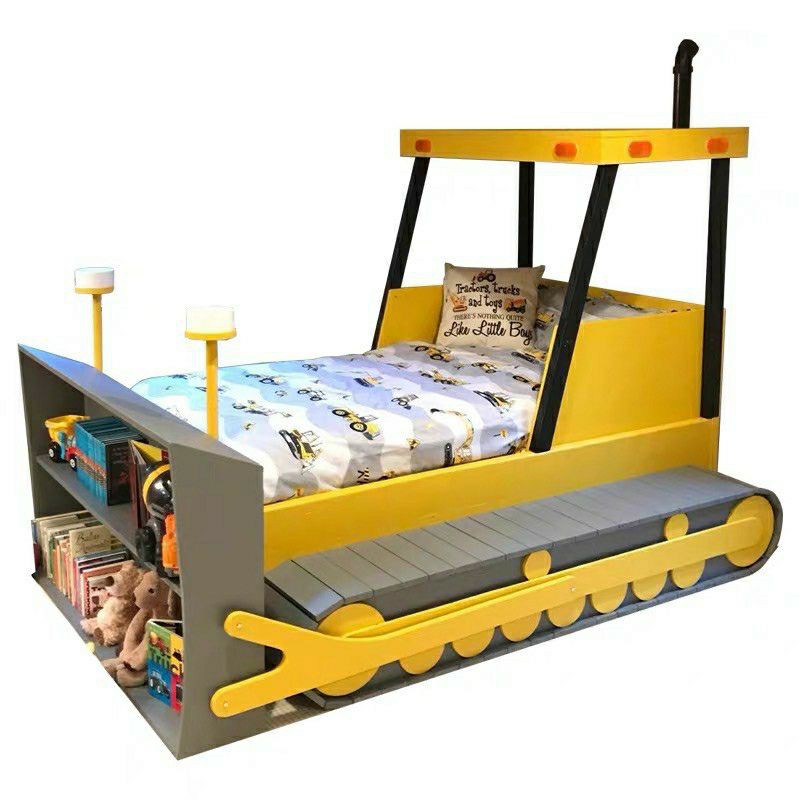 Giường gỗ xe tăng kết hợp kệ sách cho bé. | BigBuy360 - bigbuy360.vn