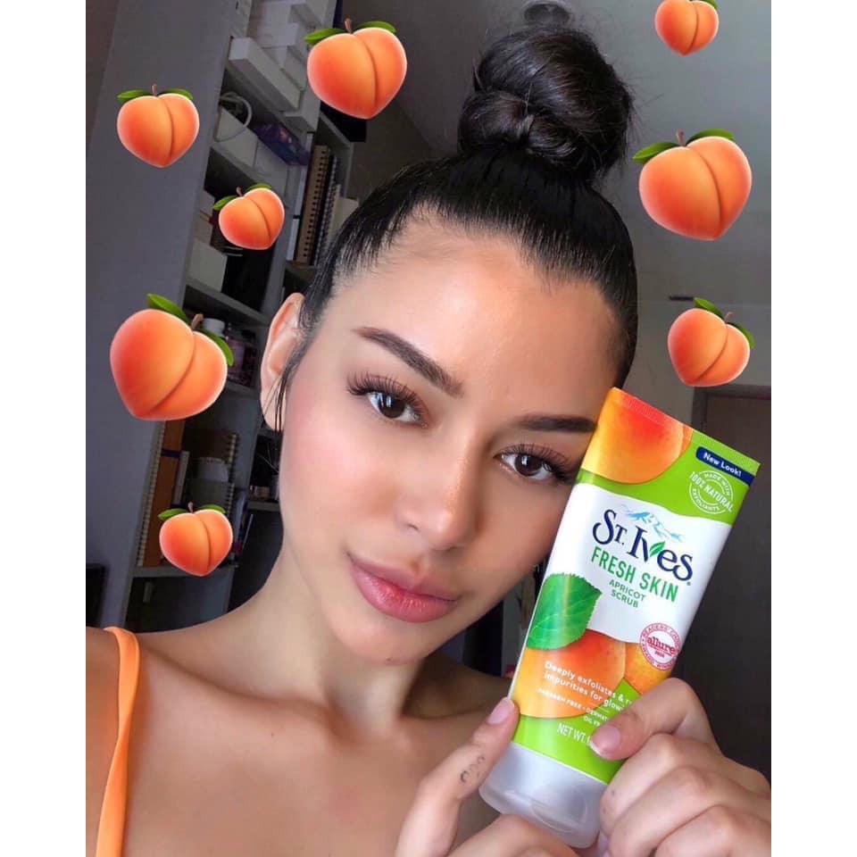 Sữa rửa mặt tẩy tế bào chết St Ives 170g