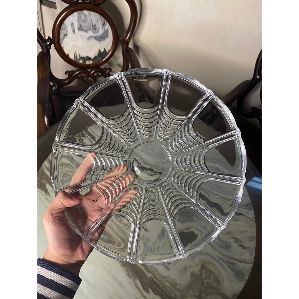 Đĩa pha lê tròn mài hoạ tiết Bohemia đường kính 31cm Bohemia (mẫu mới)