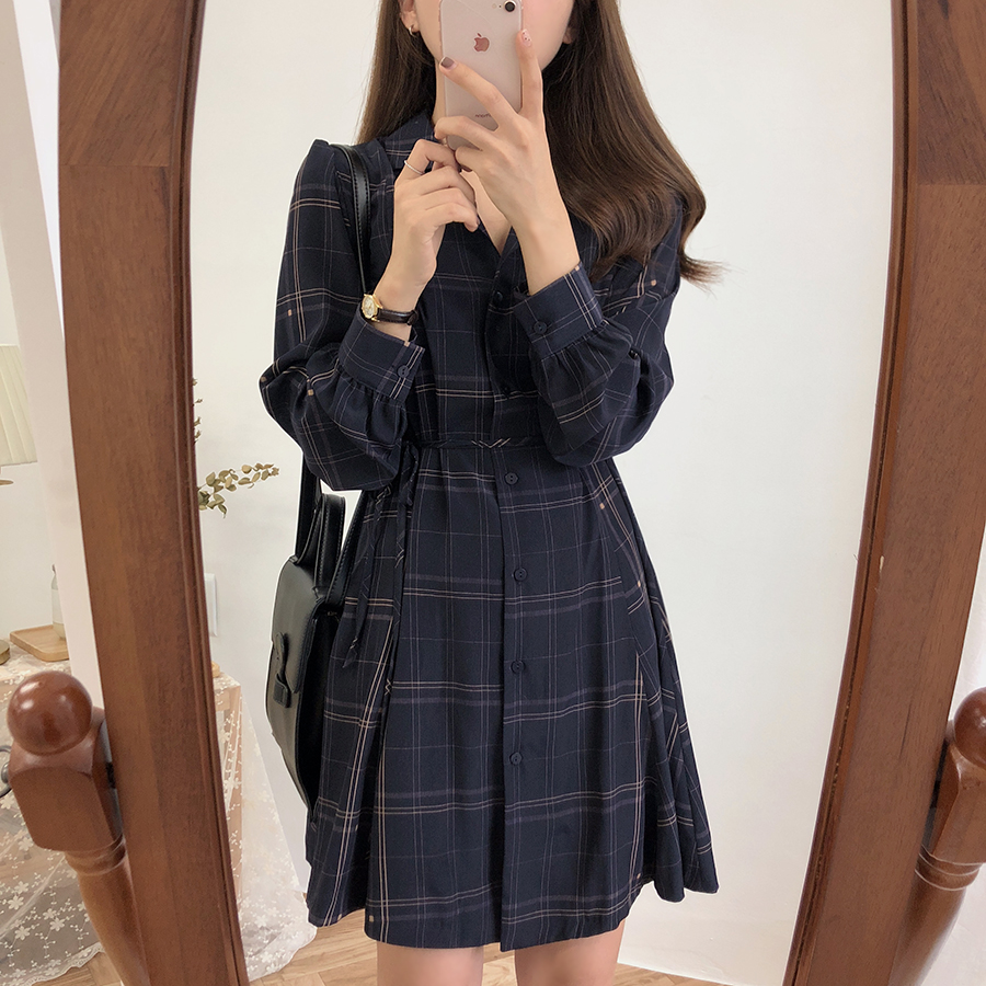 Váy Mini Tay Dài Cổ Chữ V Họa Tiết Ca Rô Trẻ Trung Hợp Thời Trang 26416