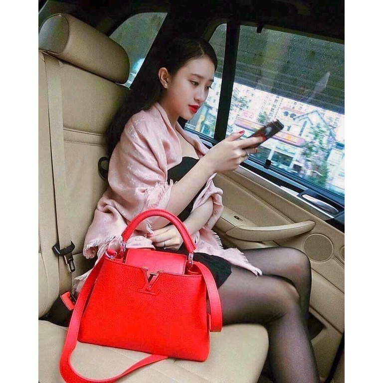 Khăn lụa ánh nhũ LV