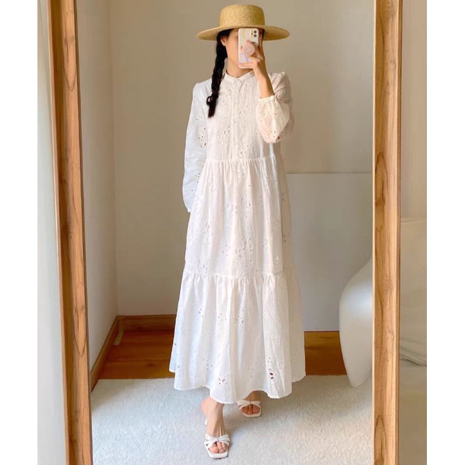 Đầm midi dài tay thêu đục lỗ ZR