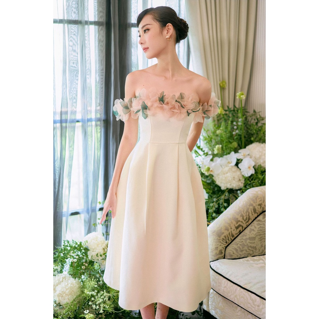 Achelois - Váy hai dây dáng dài đính kết hoa - Margot Petals Beading Dress