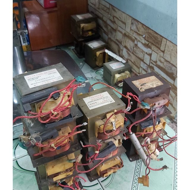 Biến áp lò vi sóng 800E ,900E