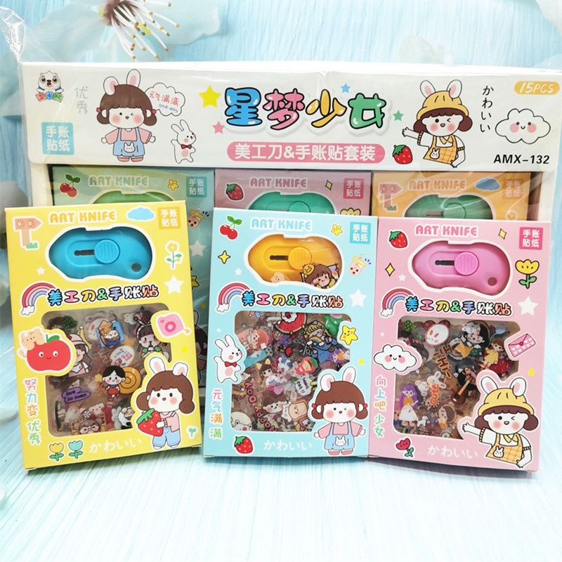 Hộp 8 miếng sticker dán kèm dao rọc tiện lợi