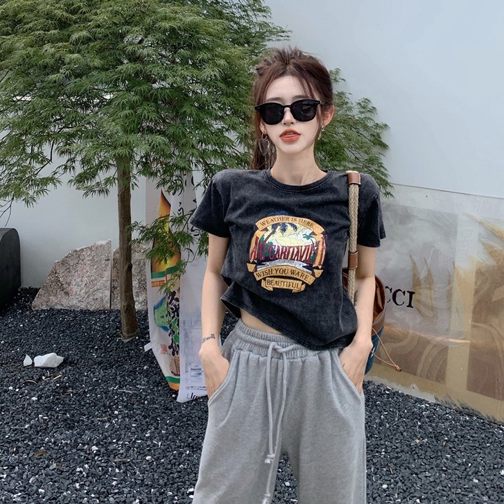 Áo thun croptop QADCOL in họa tiết phong cách cổ điển cá tính cho nữ