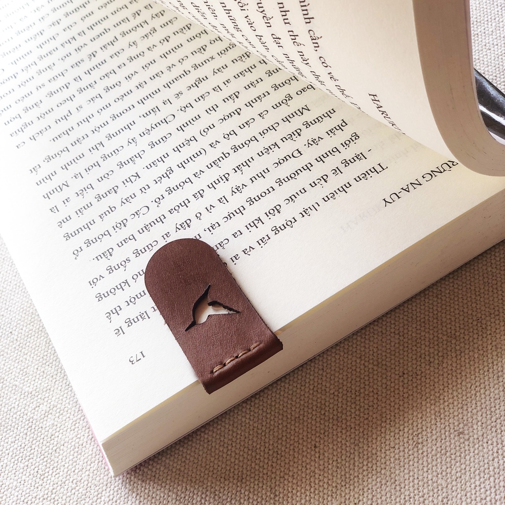 Bookmark handmade leather, may da xinh xắn