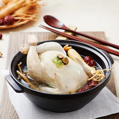 [MỚI] Sâm Hầm Gà Hàn Quốc Bổ Dưỡng Đối Với Mọi Lứa Tuổi - Hàn Quốc