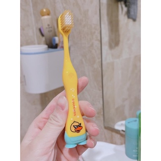Set 4 bàn chải vịt vàng cho bé