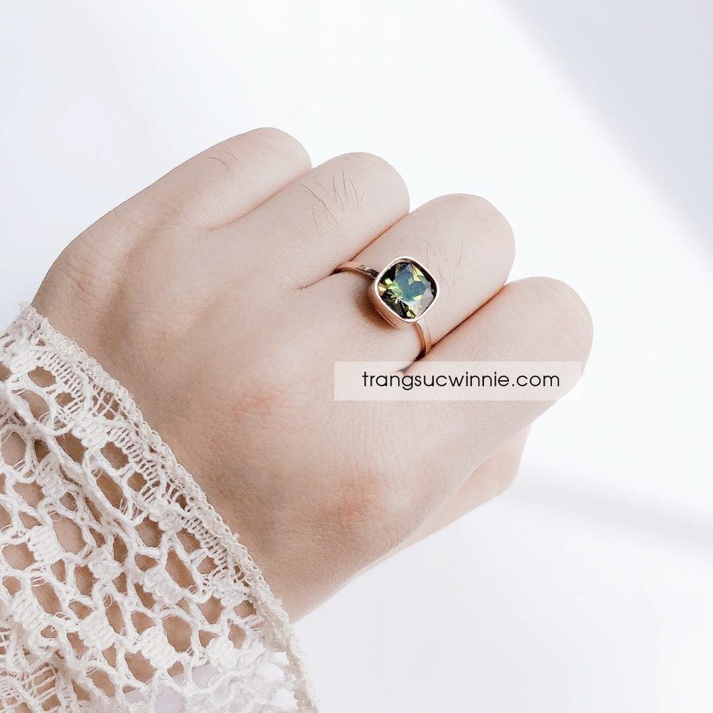 [Mã SKAMCLU8 giảm 10% cho đơn từ 100K] Nhẫn nữ titan FBE Emerald