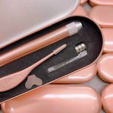 DỤNG CỤ LẤY RÁY TAI CÓ ĐÈN LED CHIẾU SÁNG Tiện Lợi
