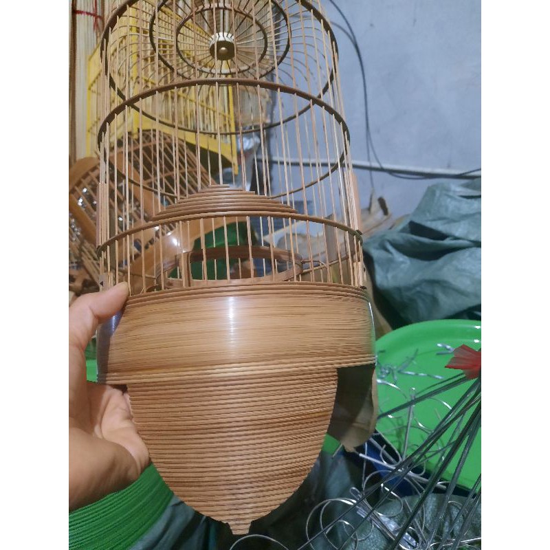 LỒNG KHUYÊN TẦU DỪA