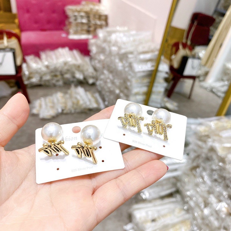 Khuyên tai đính đá  siêu sang chảnh