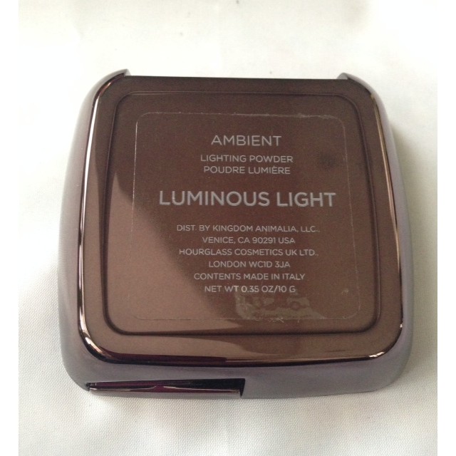 Phấn Highlight đa chức năng Hourglass ambient lighting powder in Luminous Light | BigBuy360 - bigbuy360.vn