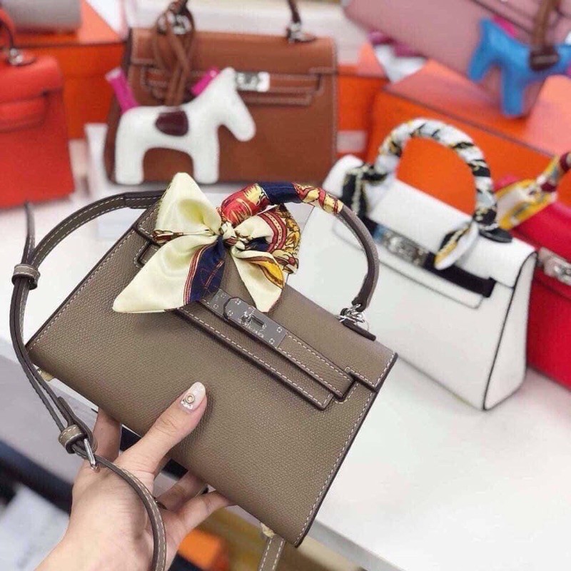 Túi mini size 19 đựng vừa điện thoại (ảnh thật, không hộp) tặng kèm khăn lụa | BigBuy360 - bigbuy360.vn