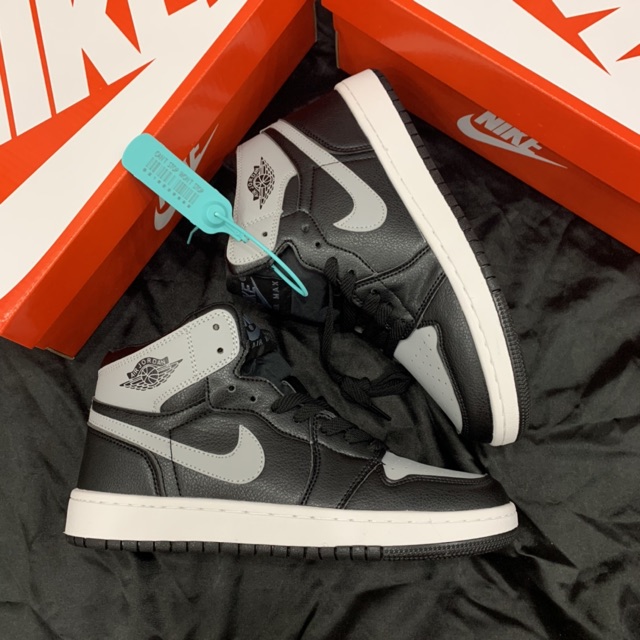 (Fullbox+bill) Giầy Jordan 1 đen xám cao cổ hàng siêu đẹp | BigBuy360 - bigbuy360.vn