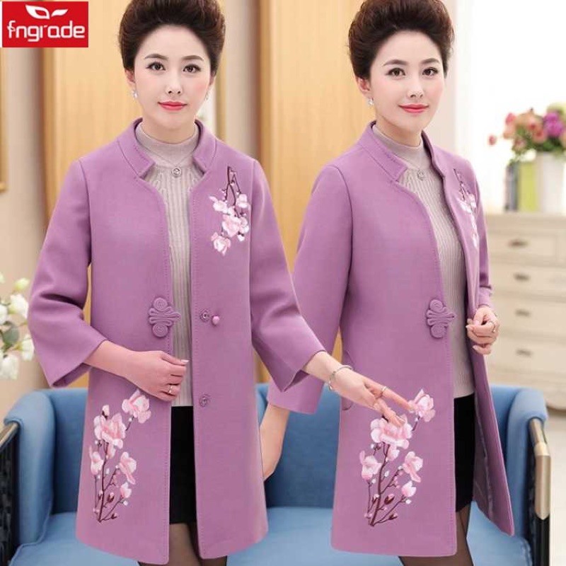 Áo khoác dạ cho mẹ, áo thêu hoa